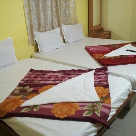Sri Thanga Harish Cottage Йеркауд Екстериор снимка