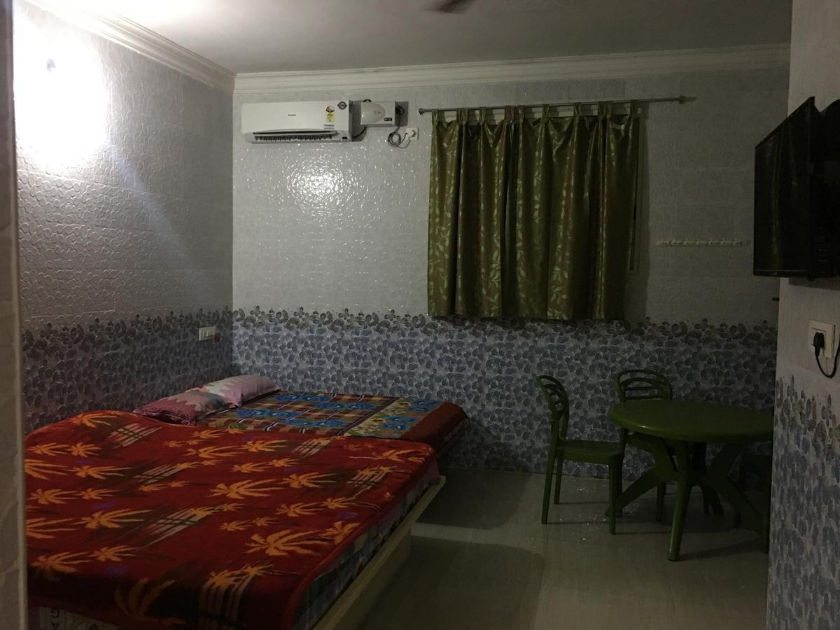 Sri Thanga Harish Cottage Йеркауд Екстериор снимка