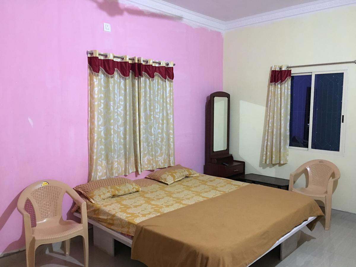 Sri Thanga Harish Cottage Йеркауд Екстериор снимка