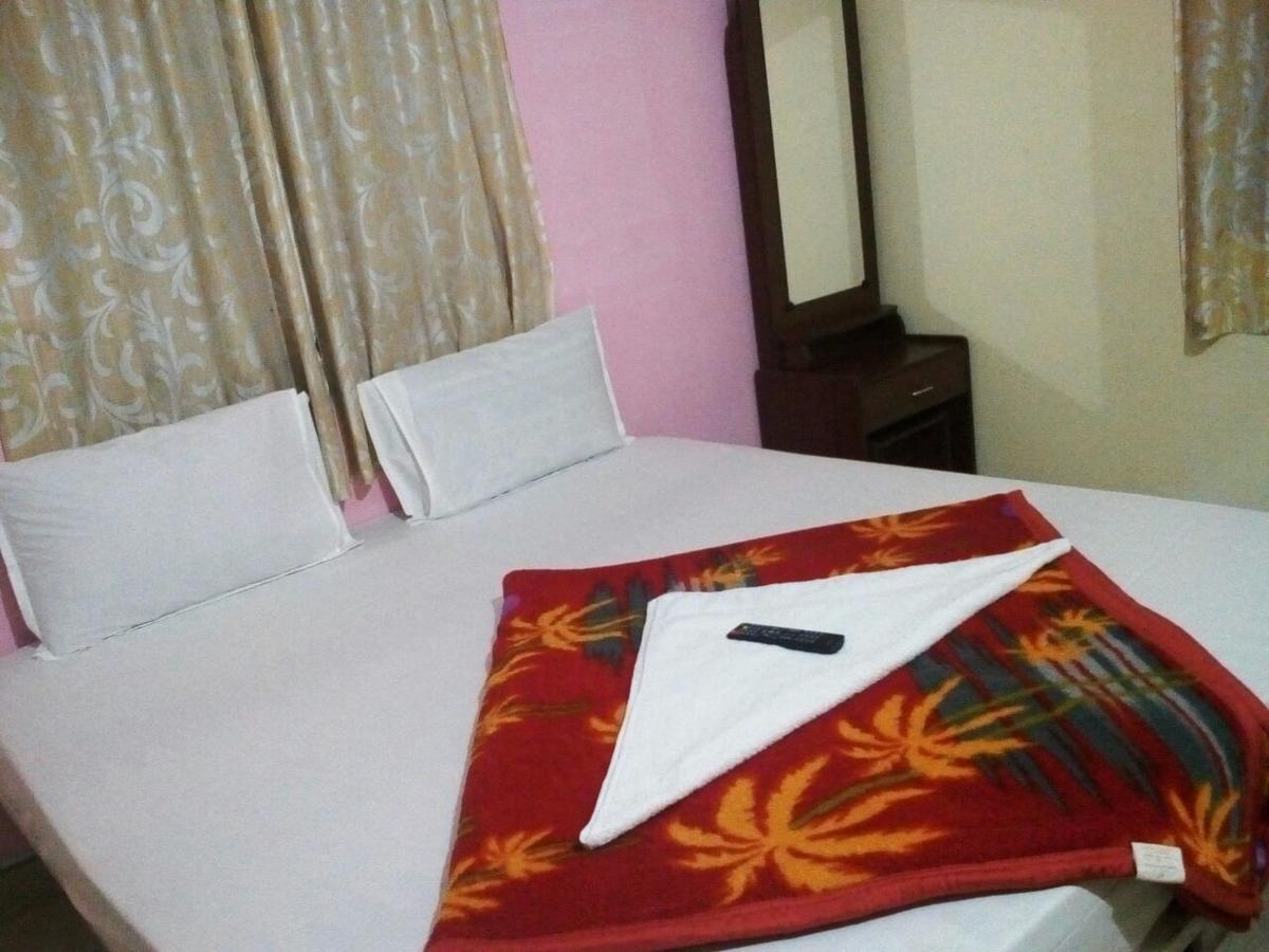 Sri Thanga Harish Cottage Йеркауд Екстериор снимка