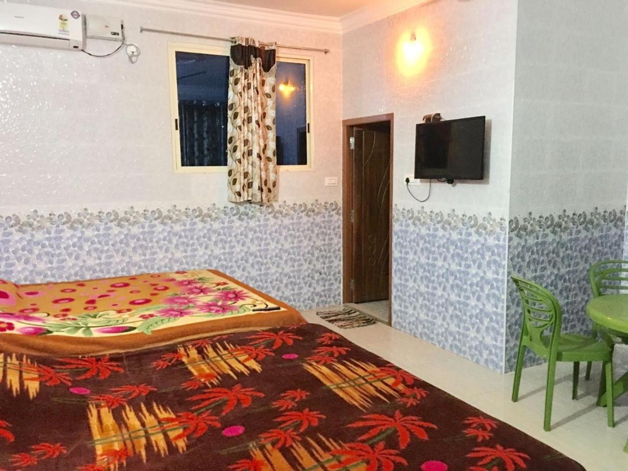 Sri Thanga Harish Cottage Йеркауд Екстериор снимка