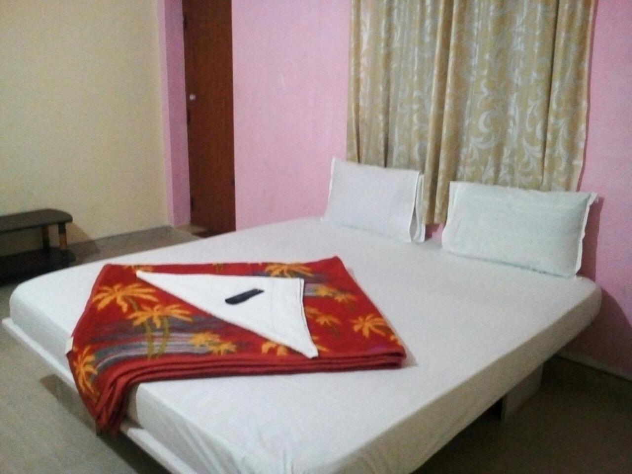 Sri Thanga Harish Cottage Йеркауд Екстериор снимка